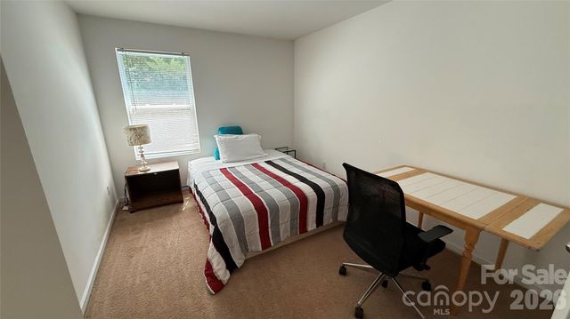 7736 Ponderosa Lane, Charlotte, NC 28215