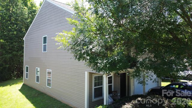 7736 Ponderosa Lane, Charlotte, NC 28215