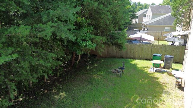 7736 Ponderosa Lane, Charlotte, NC 28215