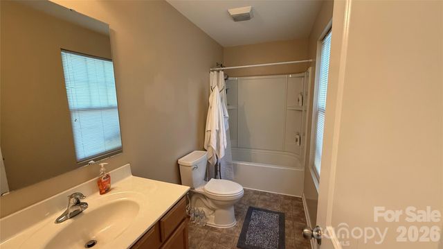 7736 Ponderosa Lane, Charlotte, NC 28215