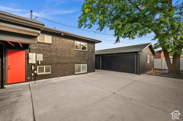 1708 E SPRING LANE LN, Holladay, UT 84117