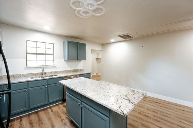 4514 Erath Street, Fort Worth, TX 76119