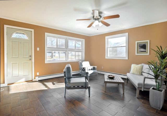 35 Marion St, Holbrook, MA 02343