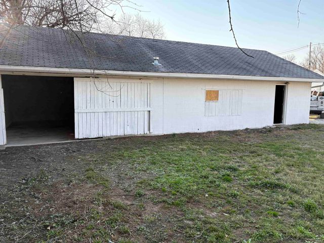 2059 E Columbia Street, Evansville, IN 47711