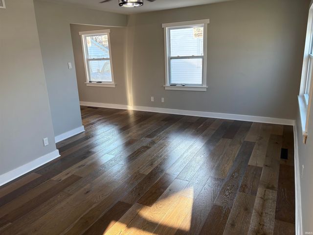 2059 E Columbia Street, Evansville, IN 47711