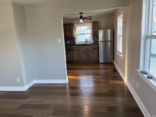 2059 E Columbia Street, Evansville, IN 47711