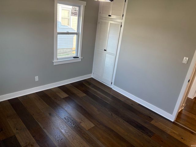 2059 E Columbia Street, Evansville, IN 47711