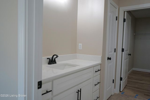 1472 Tucker Dr, Bardstown, KY 40004