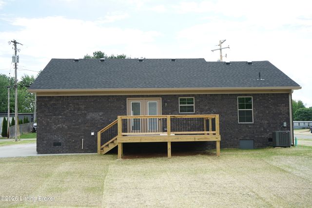1472 Tucker Dr, Bardstown, KY 40004