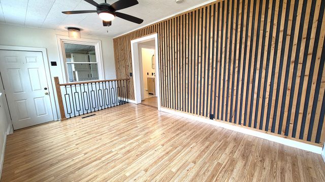 2621 Davenport Avenue, Davenport, IA 52803