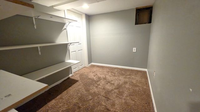 2621 Davenport Avenue, Davenport, IA 52803