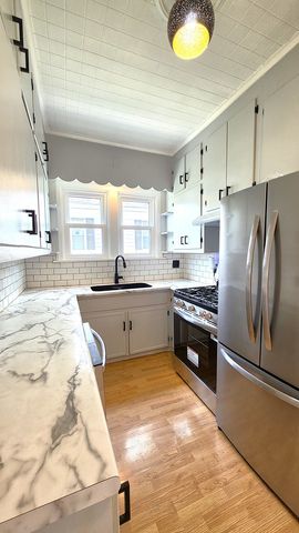 2621 Davenport Avenue, Davenport, IA 52803