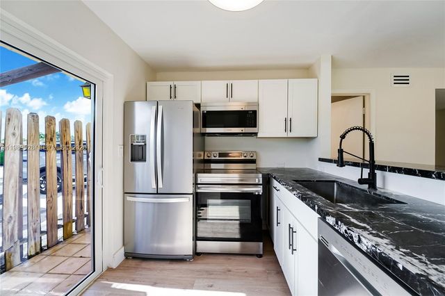 9023 NE 4th Ave Rd 9023, Miami Shores, FL 33138