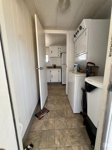 27 Tee Lane, Bakersfield, CA 93308