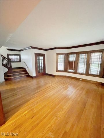 1173 Yellowstone Road, Cleveland Heights, OH 44121