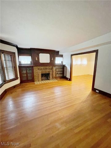 1173 Yellowstone Road, Cleveland Heights, OH 44121