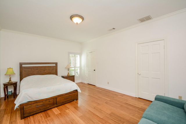 9518 Bayou Brook Street, Houston, TX 77063