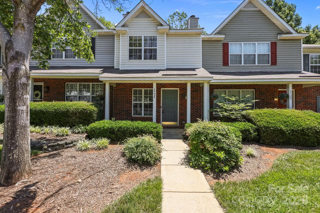 5724 Cougar Lane, Charlotte, NC 28269