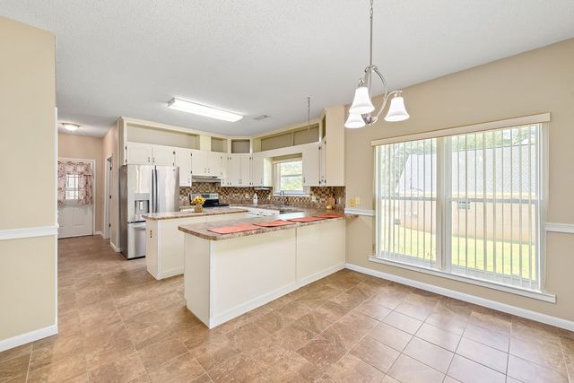 117 Walden Pond Road, Headland, AL 36345