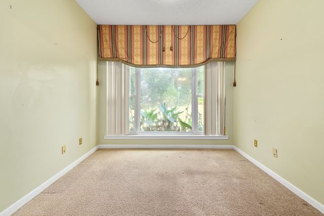 117 Walden Pond Road, Headland, AL 36345