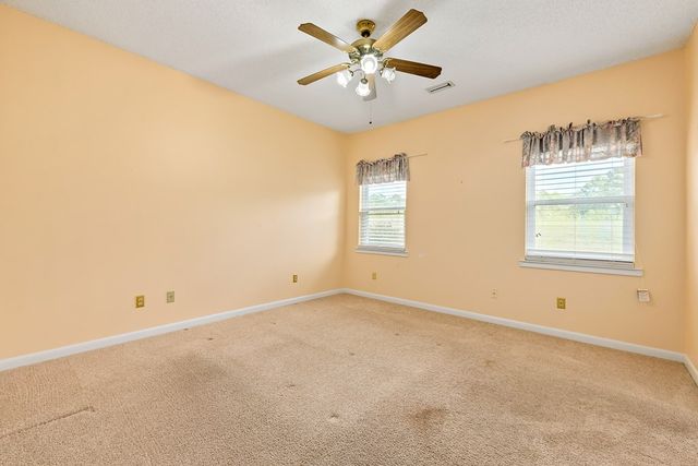 117 Walden Pond Road, Headland, AL 36345