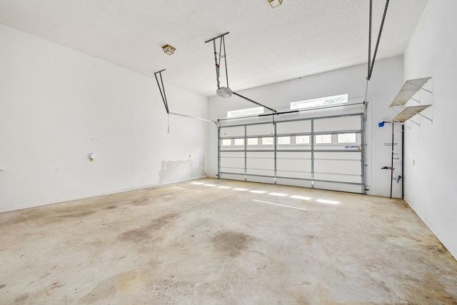 117 Walden Pond Road, Headland, AL 36345