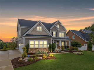 719 Jonagold Dr, North Strabane, PA 15317