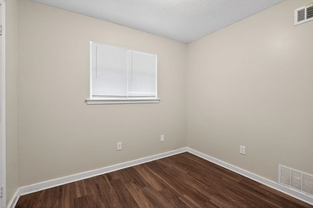 3325 CEDAR SPRINGS DR, Memphis, TN 38128