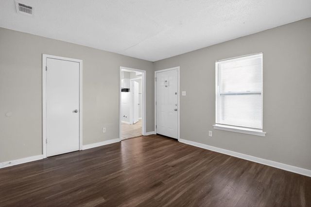 3325 CEDAR SPRINGS DR, Memphis, TN 38128