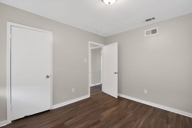 3325 CEDAR SPRINGS DR, Memphis, TN 38128