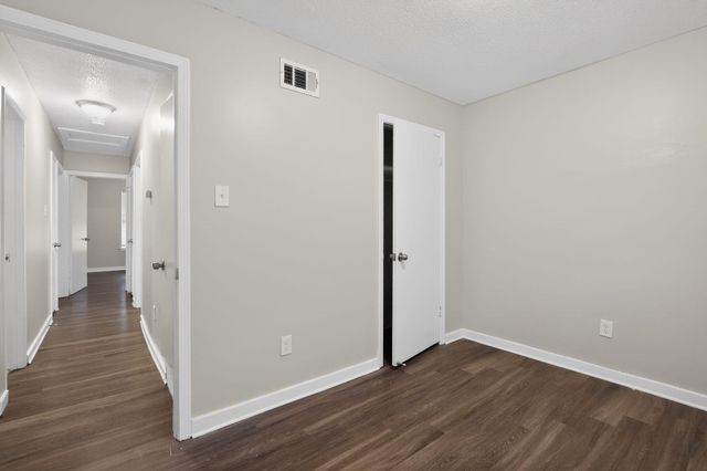 3325 CEDAR SPRINGS DR, Memphis, TN 38128