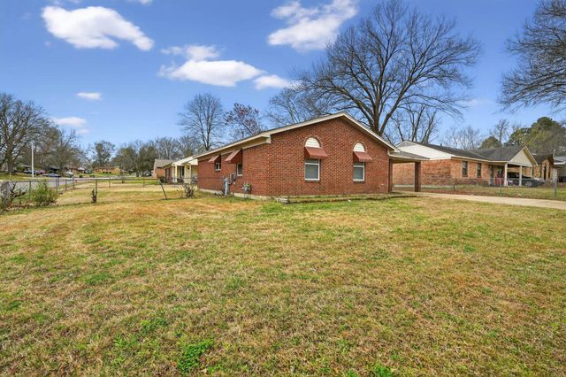 3325 CEDAR SPRINGS DR, Memphis, TN 38128