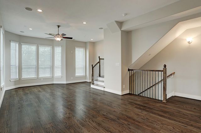 2110 Shearn Street 20A, Houston, TX 77007