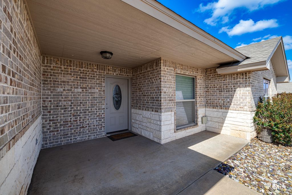 Image 4 of property listing at 4101 Huntleigh Drive, San Angelo, TX 76904