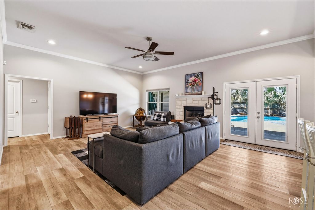 Image 7 of property listing at 4101 Huntleigh Drive, San Angelo, TX 76904