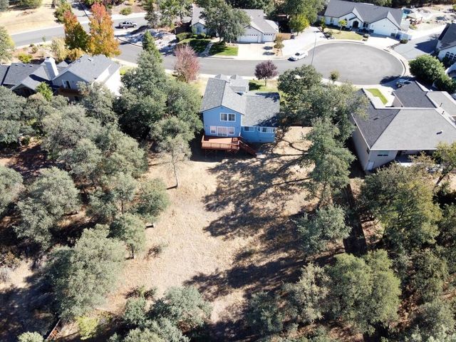 19226 Snowburst Court, Redding, CA 96003