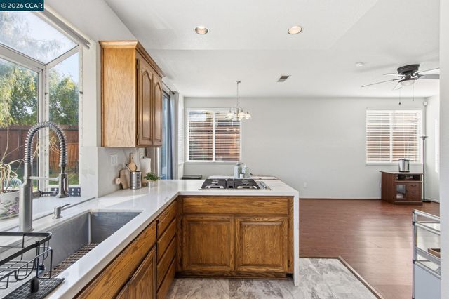 2057 Crater Peak Way, Antioch, CA 94531