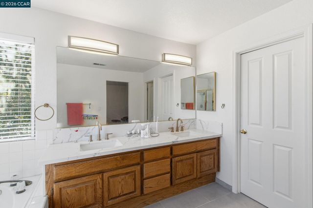 2057 Crater Peak Way, Antioch, CA 94531