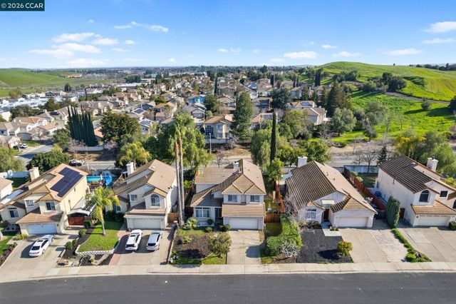 2057 Crater Peak Way, Antioch, CA 94531