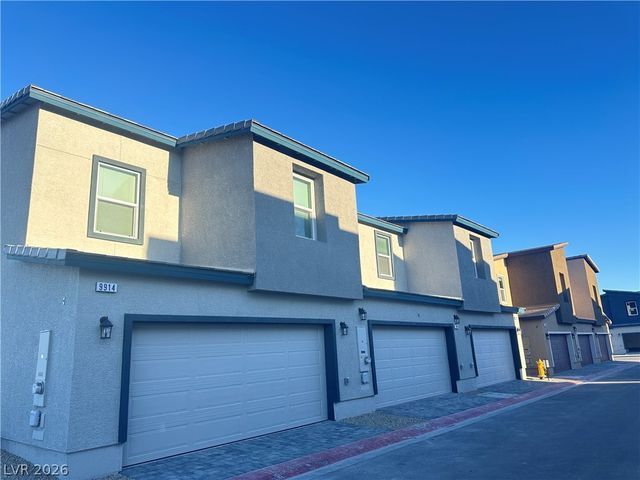 9918 Saffron Hills Street, Las Vegas, NV 89141