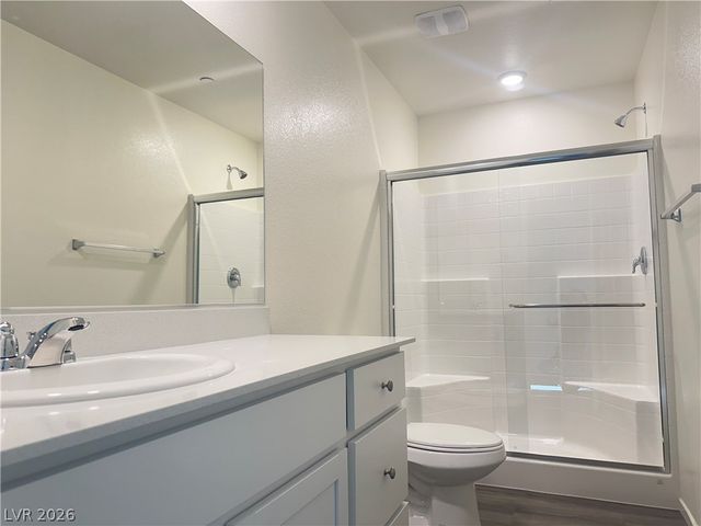 9918 Saffron Hills Street, Las Vegas, NV 89141