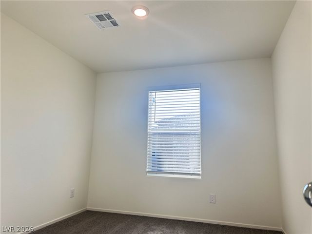 9918 Saffron Hills Street, Las Vegas, NV 89141