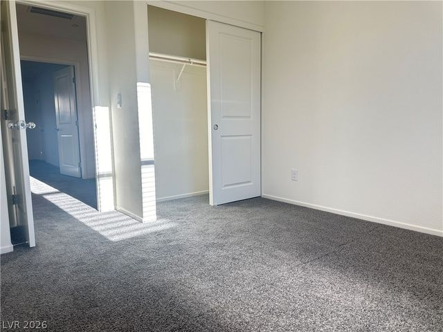 9918 Saffron Hills Street, Las Vegas, NV 89141