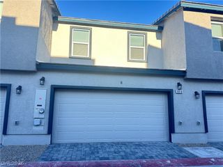 9918 Saffron Hills Street, Las Vegas, NV 89141