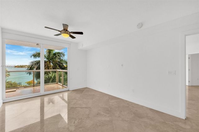 10 Venetian Way 403, Miami Beach, FL 33139