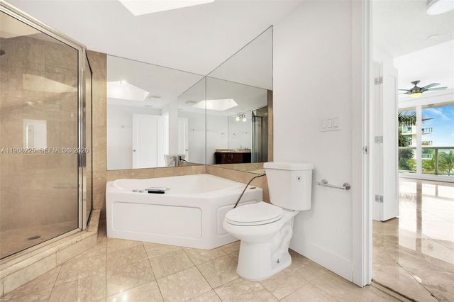 10 Venetian Way 403, Miami Beach, FL 33139