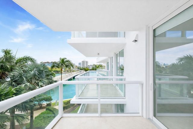 10 Venetian Way 403, Miami Beach, FL 33139