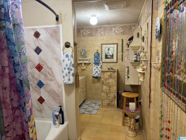 242 SKYLINE CIRCLE, Jasper, AL 35501