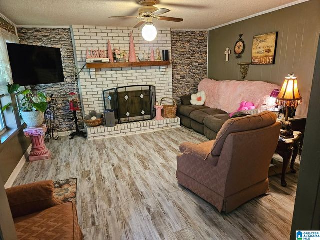 242 SKYLINE CIRCLE, Jasper, AL 35501