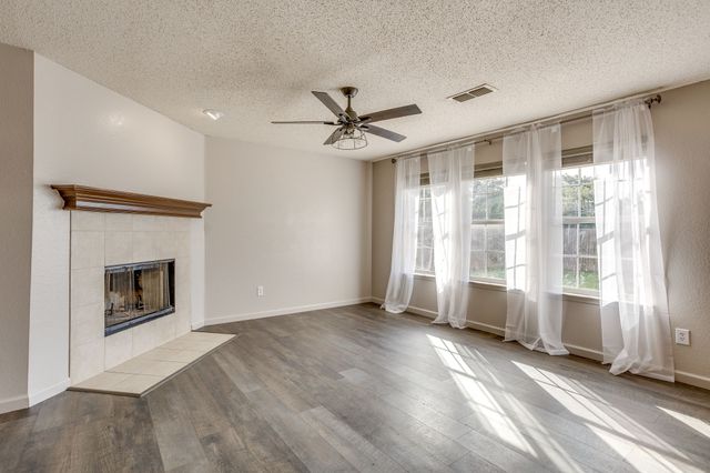 2521 Buffalo Run, Burleson, TX 76028